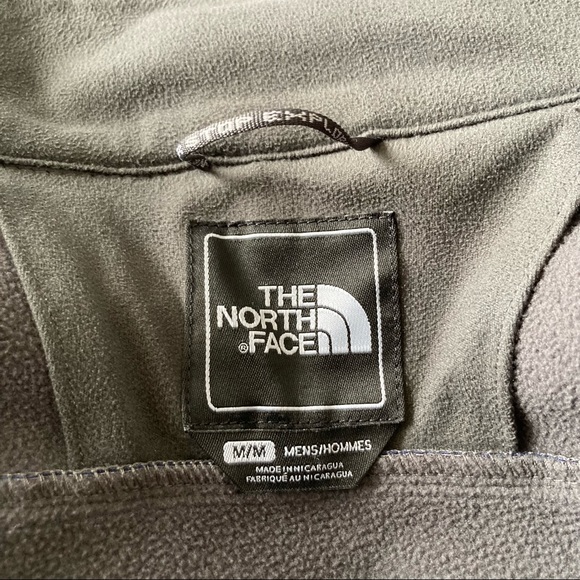 The North Face TNF Apex weatherproof jacket. EUC like new - Picture 3 of 6